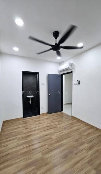 Servis Apartment untuk Dijual di Midas @ Seri Alam - Evon Yap - Bathroom - PropertyGuru.com.my