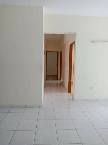 Pangsapuri untuk Disewa di Sri Impian Apartment - Le Ching . - Corridor - PropertyGuru.com.my