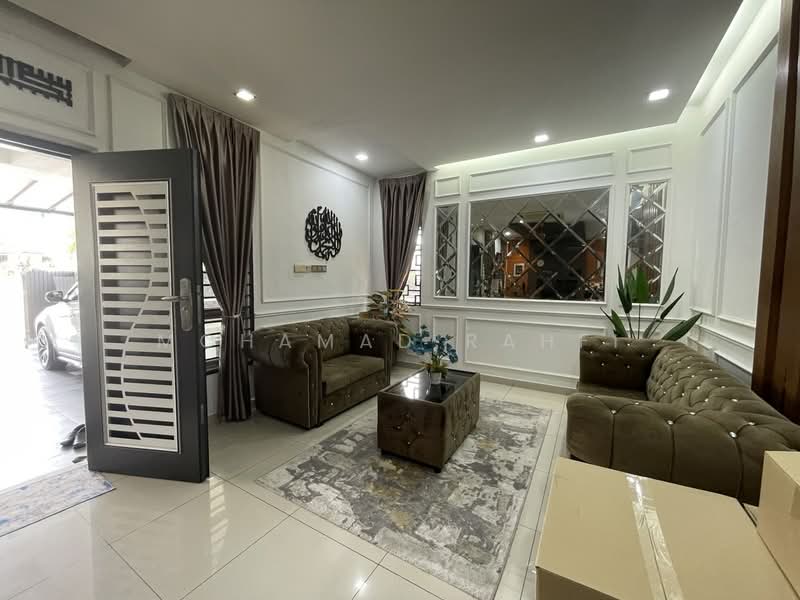 Rumah Teres 3 Tingkat untuk Dijual di Skudai (Johor) - Mohamad Rahfi - Living Room - PropertyGuru.com.my