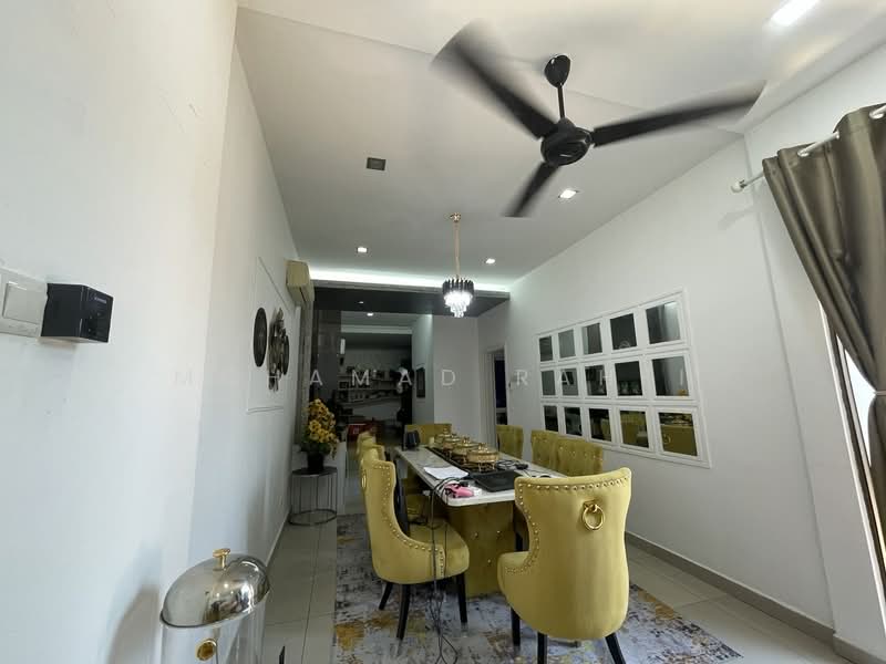 Rumah Teres 3 Tingkat untuk Dijual di Skudai (Johor) - Mohamad Rahfi - Dining Room - PropertyGuru.com.my