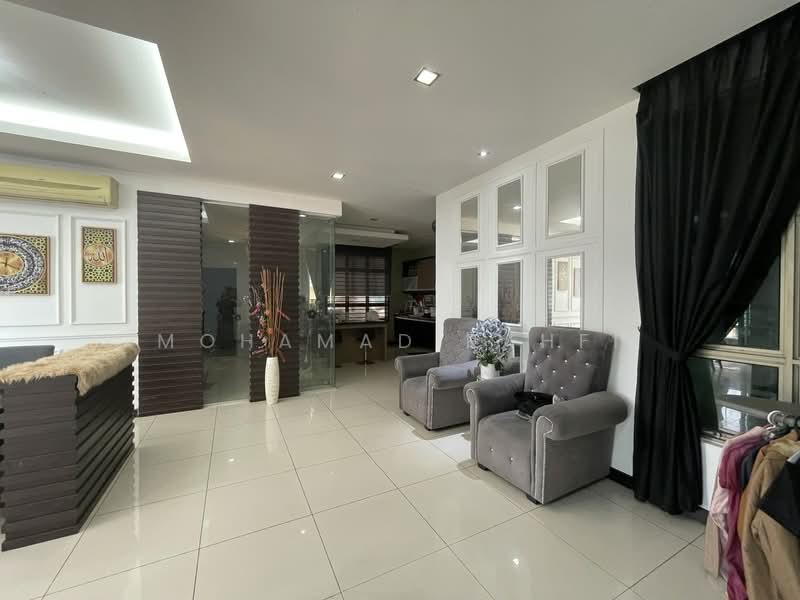 Rumah Teres 3 Tingkat untuk Dijual di Skudai (Johor) - Mohamad Rahfi - Living Room - PropertyGuru.com.my