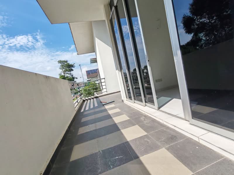 2-storey Terraced House for Rent in Bandar Parklands (Klang) - CL Chew - Balcony - PropertyGuru.com.my