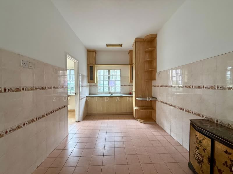Rumah Berkembar untuk Dijual di Saujana Impian (Kajang) - Zuraidah Dan - Kitchen - PropertyGuru.com.my