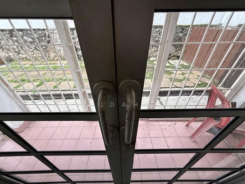 Rumah Berkembar untuk Dijual di Saujana Impian (Kajang) - Zuraidah Dan - Exterior - PropertyGuru.com.my