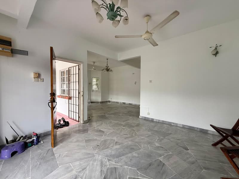 Rumah Berkembar untuk Dijual di Saujana Impian (Kajang) - Zuraidah Dan - Living Room - PropertyGuru.com.my