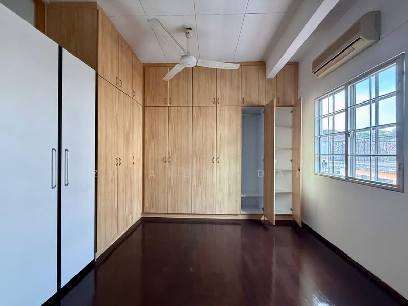 Rumah Berkembar untuk Dijual di Saujana Impian (Kajang) - Zuraidah Dan - Family Area - PropertyGuru.com.my