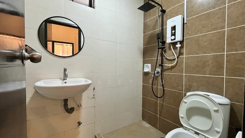 Apartment for Rent at Desa Idaman Residences - Wesley Fu - Bathroom - PropertyGuru.com.my