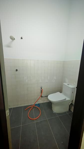 1-storey Terraced House for Sale in Taman Klang Utama (Kapar) - Heylen Kwang - Bathroom - PropertyGuru.com.my