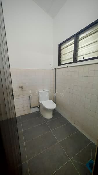 1-storey Terraced House for Sale in Taman Klang Utama (Kapar) - Heylen Kwang - Bathroom - PropertyGuru.com.my