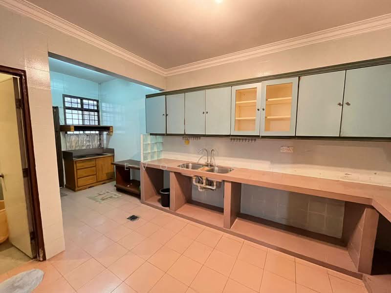 2-storey Terraced House for Sale in Taman Sri Putri (Skudai) - Evon Yap - Kitchen - PropertyGuru.com.my