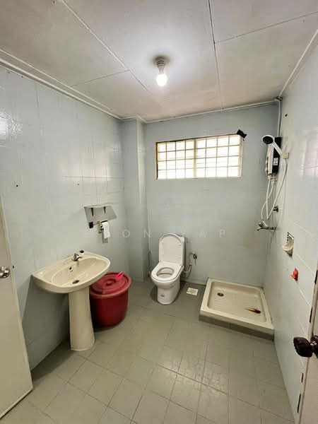 2-storey Terraced House for Sale in Taman Sri Putri (Skudai) - Evon Yap - Bathroom - PropertyGuru.com.my