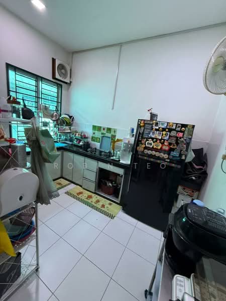 Rumah Teres 1 Tingkat untuk Dijual di Bandar Putra (Kulai) - Robin Teo - Kitchen - PropertyGuru.com.my