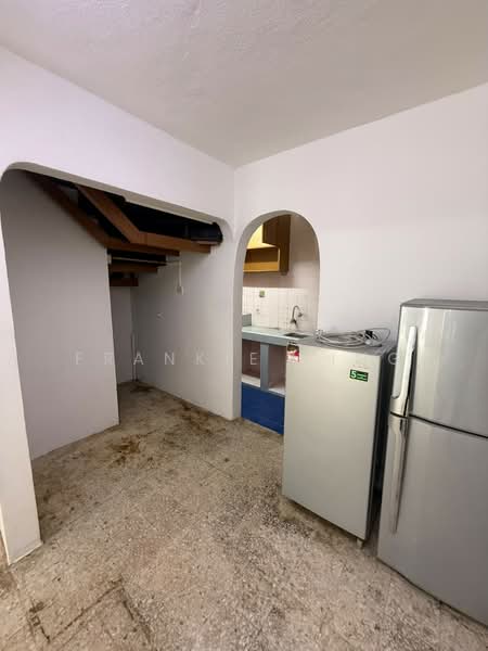 Rumah Teres 2.5 Tingkat untuk Disewa di Taman Sri Sinar (Segambut) - Frankie Sing - Kitchen - PropertyGuru.com.my