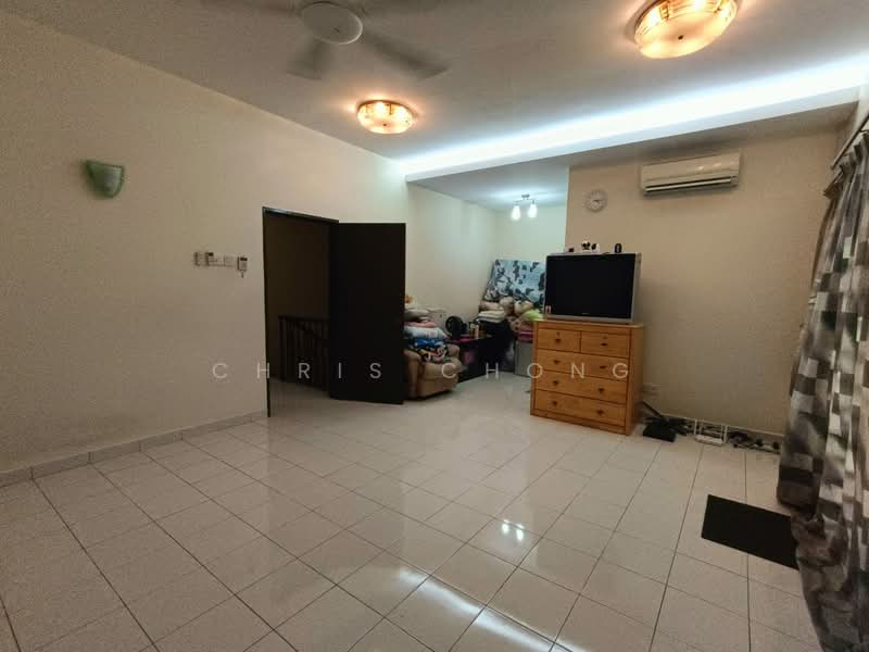 2-storey Terraced House for Sale in Bandar Mahkota Cheras (Cheras) - Chris Chong - Living Room - PropertyGuru.com.my