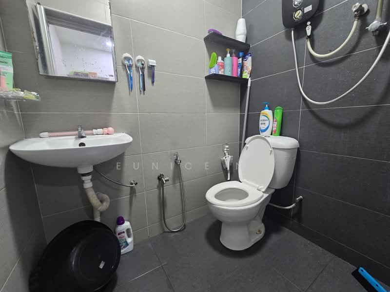 Rumah Teres 2 Tingkat untuk Dijual di Kulai (Johor) - Eunice Ng - Bathroom - PropertyGuru.com.my