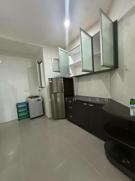 Terraced House for Rent in Austin Crest (Johor Bahru) - Kenneth Tan - Kitchen - PropertyGuru.com.my