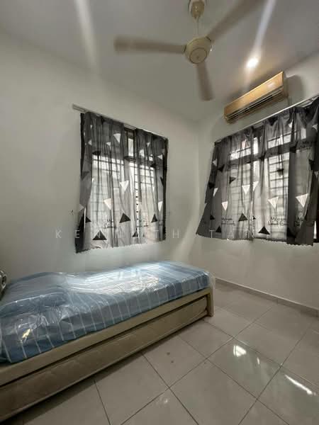 Terraced House for Rent in Austin Crest (Johor Bahru) - Kenneth Tan - Bedroom - PropertyGuru.com.my