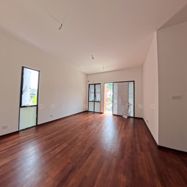 2-storey Terraced House for Sale in Bandar Kinrara (Selangor) - Adrian Leong - Living Room - PropertyGuru.com.my