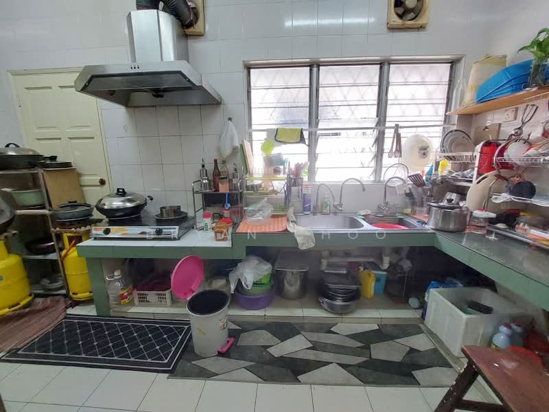 2-storey Terraced House for Sale in BANDAR PUCHONG JAYA (Puchong) - Bryan Choo - Kitchen - PropertyGuru.com.my