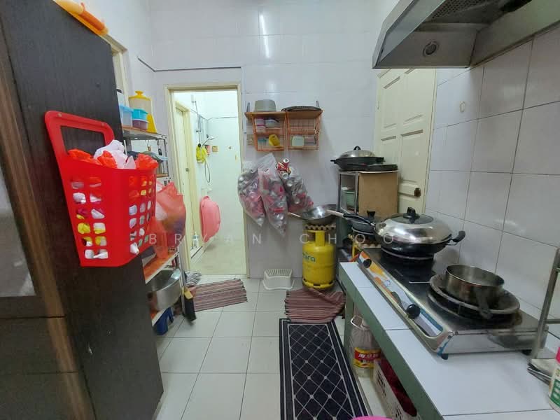 2-storey Terraced House for Sale in BANDAR PUCHONG JAYA (Puchong) - Bryan Choo - Kitchen - PropertyGuru.com.my