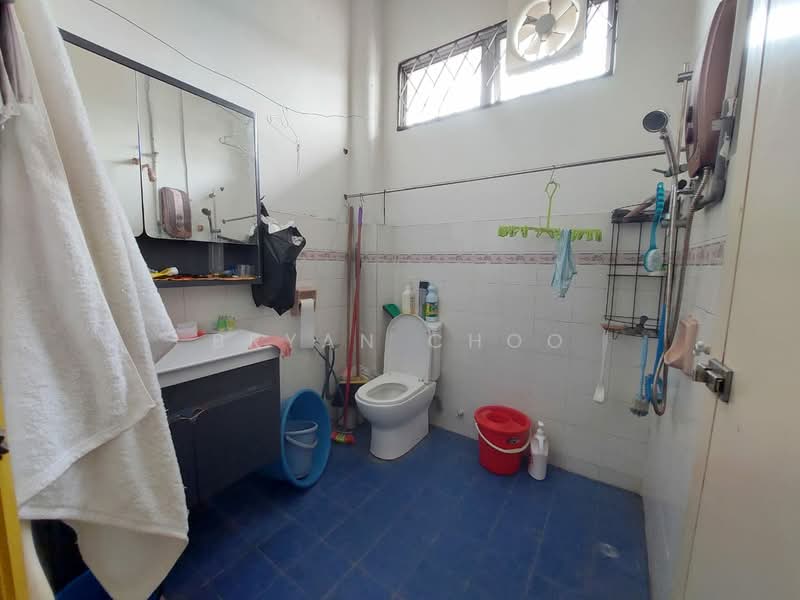 2-storey Terraced House for Sale in BANDAR PUCHONG JAYA (Puchong) - Bryan Choo - Bathroom - PropertyGuru.com.my