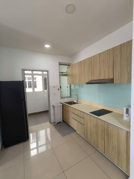 Service Residence for Rent at Meridin Bayvue Serviced Apartment - Kia . - Kitchen - PropertyGuru.com.my
