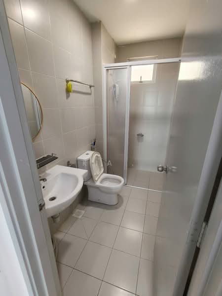 Service Residence for Rent at Meridin Bayvue Serviced Apartment - Kia . - Bathroom - PropertyGuru.com.my