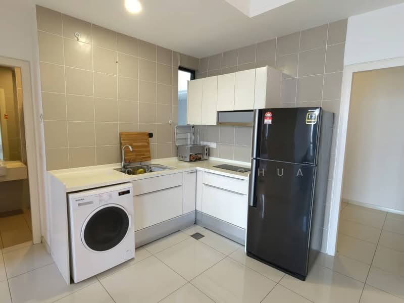 Service Residence for Rent at Icon Residenz @ Icon City - Jackson Chua - Kitchen - PropertyGuru.com.my
