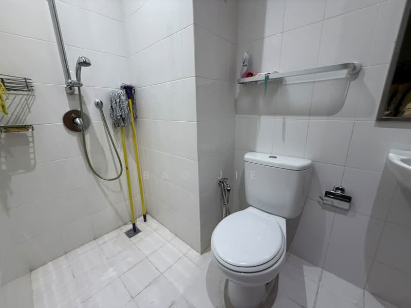 Kondominium untuk Dijual di Cendana - Bao Jie - Bathroom - PropertyGuru.com.my