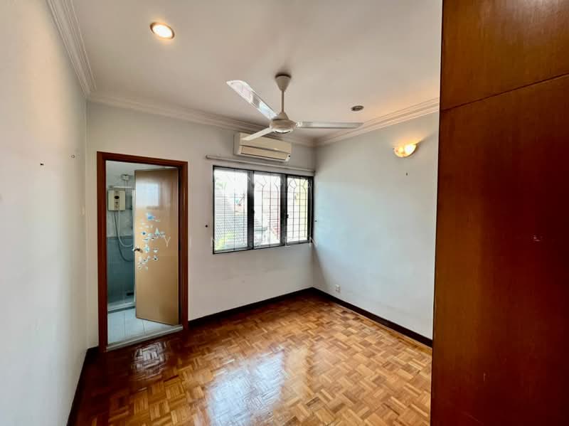 2-storey Terraced House for Rent in Taman Tun Dr Ismail (Kuala Lumpur) - Yin Peng . - Bedroom - PropertyGuru.com.my