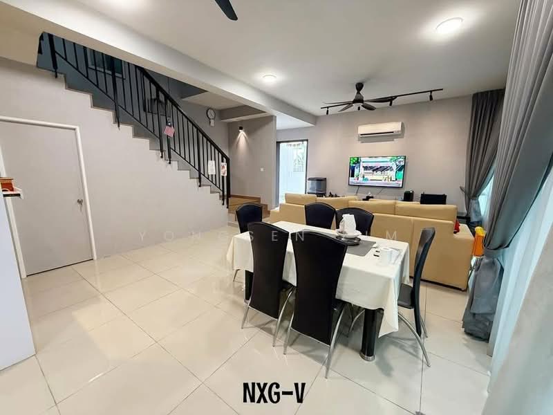 Rumah Teres 2 Tingkat untuk Dijual di Bandar Bukit Raja (Klang) - Yongsen Lim - Living Room - PropertyGuru.com.my