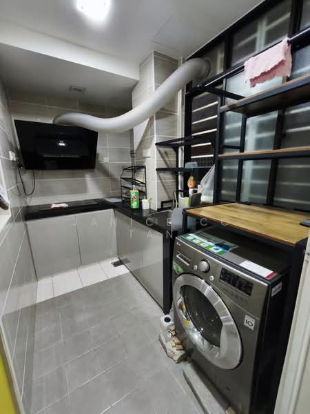 Kondominium untuk Disewa di Atmosfera Kondominium - Janice CC Tan - Kitchen - PropertyGuru.com.my