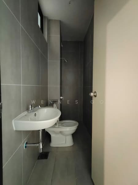 Servis Apartment untuk Disewa di Space Residency - Wennes Go - Bathroom - PropertyGuru.com.my