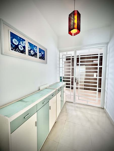 Kondominium untuk Disewa di The Waterfront Condominium - KK Kwok - Entrance - PropertyGuru.com.my