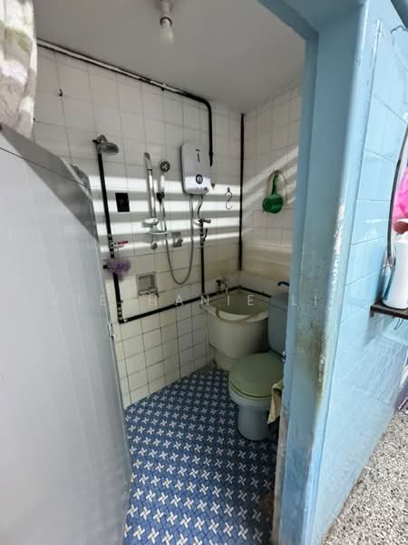 Rumah Teres 1 Tingkat untuk Dijual di Ayer Itam (Penang) - Stephanie Lim - Bathroom - PropertyGuru.com.my