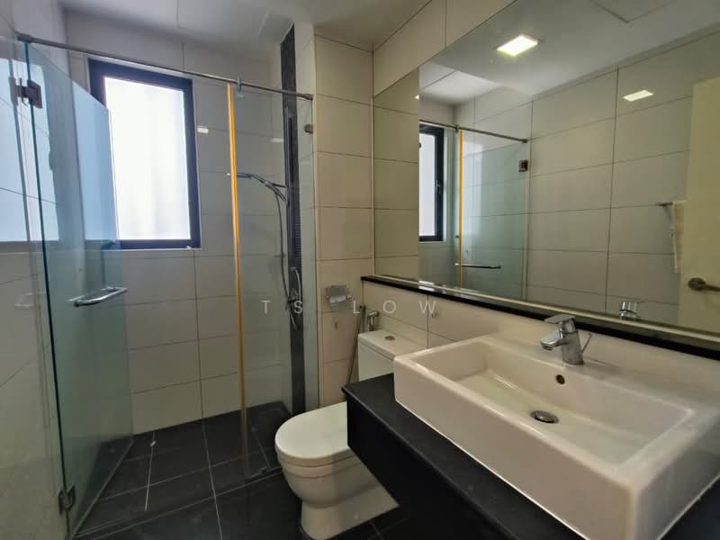 Condominium for Rent at KM1 West - TS Low - Bathroom - PropertyGuru.com.my