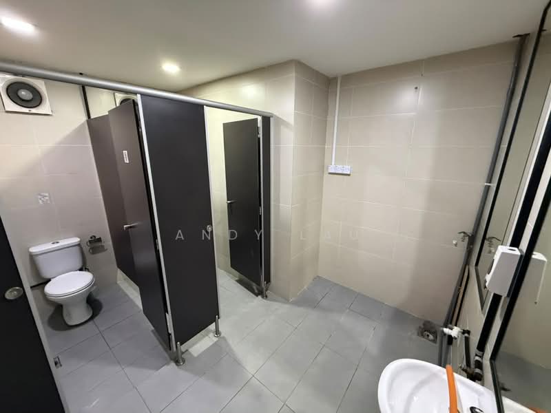Kedai / Pejabat untuk Disewa di Taman Cuepacs (Cheras) - Andy Lau - Bathroom - PropertyGuru.com.my