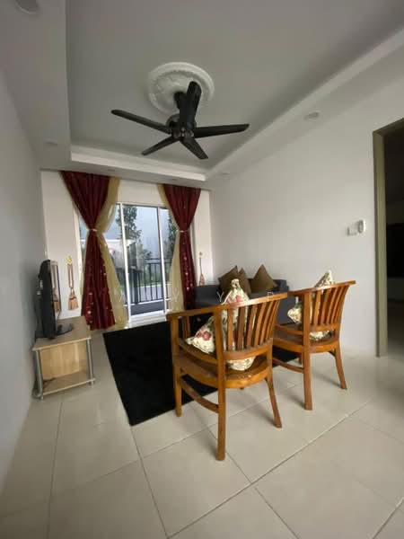 Pangsapuri untuk Disewa di Residensi Kepongmas 2 - Amy Yap - Living Room - PropertyGuru.com.my