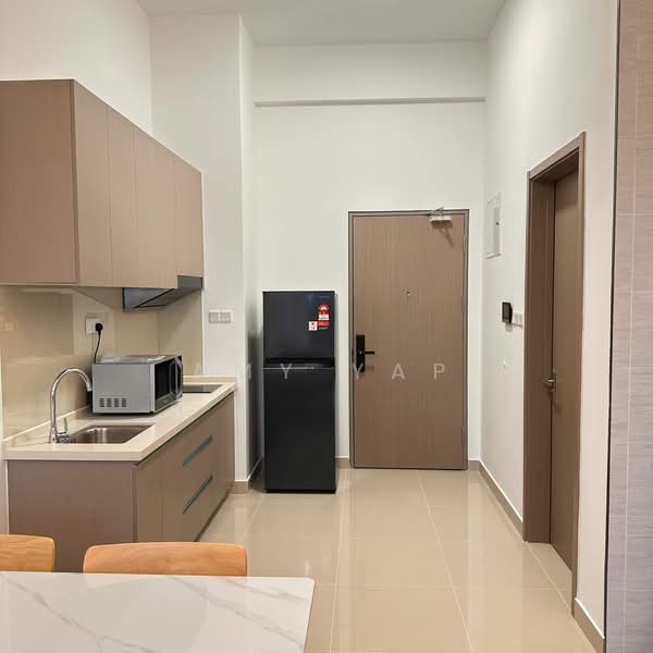 Servis Apartment untuk Disewa di Baron Residence @ Lake City - Amy Yap - Kitchen - PropertyGuru.com.my