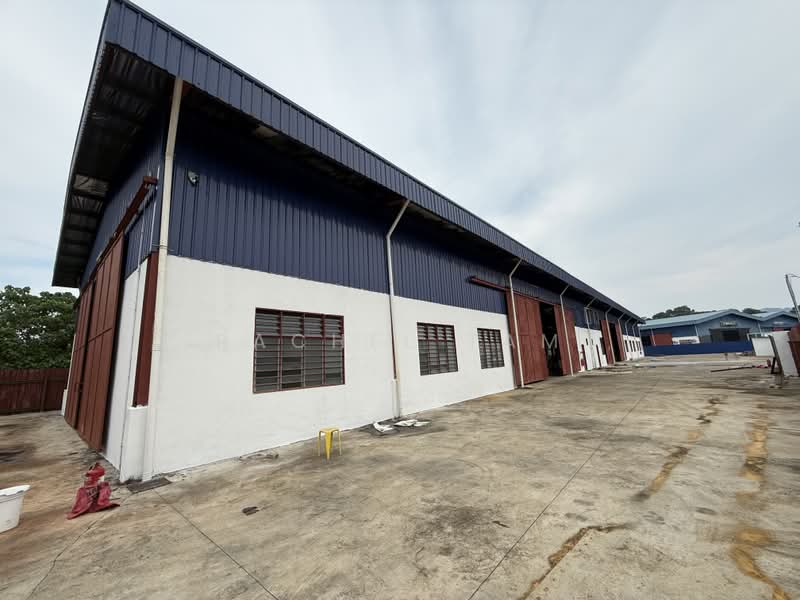 Warehouse for Rent in Bandar Damansara Kuantan (Sungai Karang) - Rachel Tam - PropertyGuru.com.my