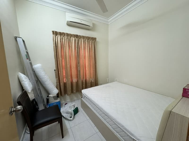 Rumah Teres 2 Tingkat untuk Dijual di Taman Setia Indah (Tebrau) - Edwin Toh - Bedroom - PropertyGuru.com.my