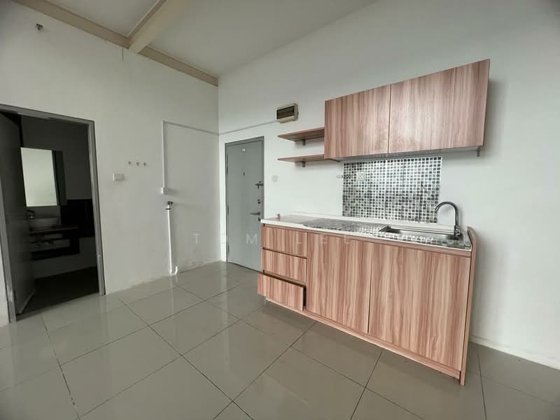 Servis Apartment untuk Dijual di SOHO @ Empire City - Tom Lee - Kitchen - PropertyGuru.com.my