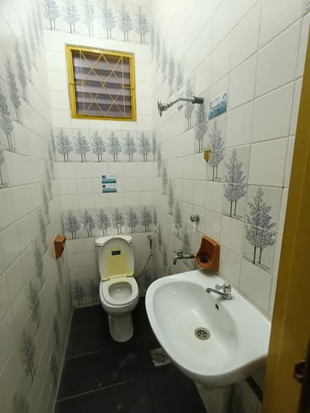 Rumah Teres 1 Tingkat untuk Disewa di Taman Daya (Johor Bahru) - Min Kong - Bathroom - PropertyGuru.com.my