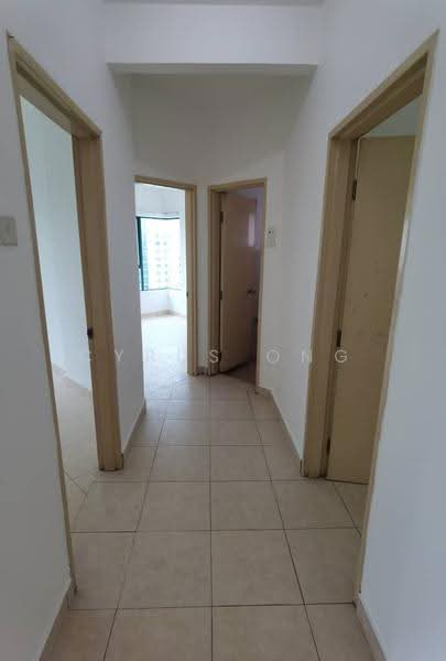 Kondominium untuk Dijual di Changkat View - Cyrus Ong - Corridor - PropertyGuru.com.my
