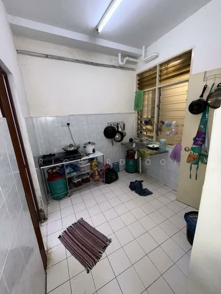 Apartment for Rent at Pangsapuri Lagoon Perdana - Richard Ooi - Kitchen - PropertyGuru.com.my