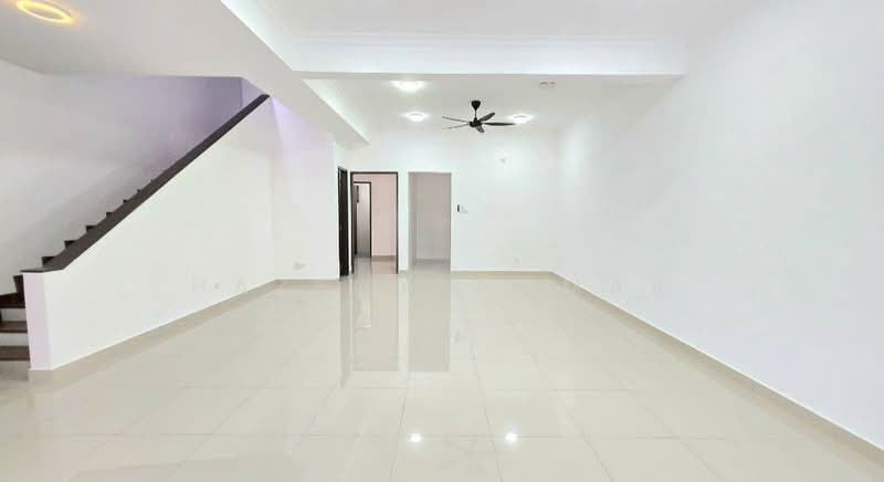 2-storey Terraced House for Sale in Alam Impian (Shah Alam) - Hazeman Omar - Living Room - PropertyGuru.com.my