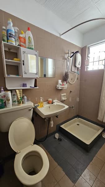 2-storey Terraced House for Sale in Setiawangsa (Kuala Lumpur) - Siti Beeb - Bathroom - PropertyGuru.com.my