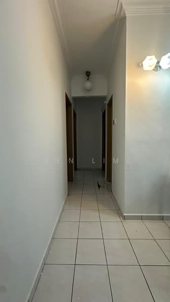 Kondominium untuk Disewa di Vista Millennium Condominium - Yen Lim - Corridor - PropertyGuru.com.my