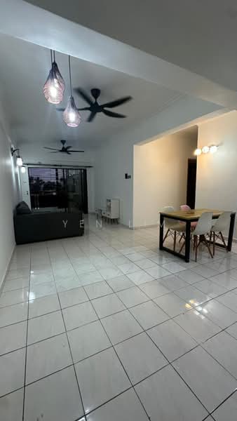Kondominium untuk Disewa di Vista Millennium Condominium - Yen Lim - Living Room - PropertyGuru.com.my