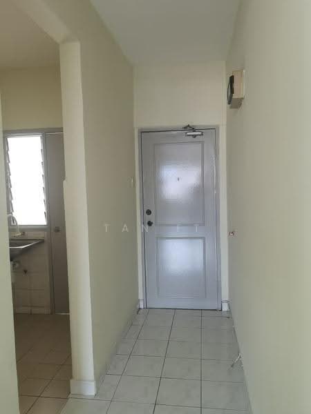Pangsapuri untuk Disewa di SD Apartments II - Tan FT - Entrance - PropertyGuru.com.my